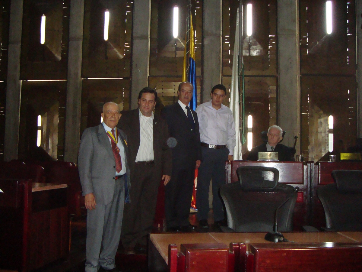 Condecoración Congreso de la República 